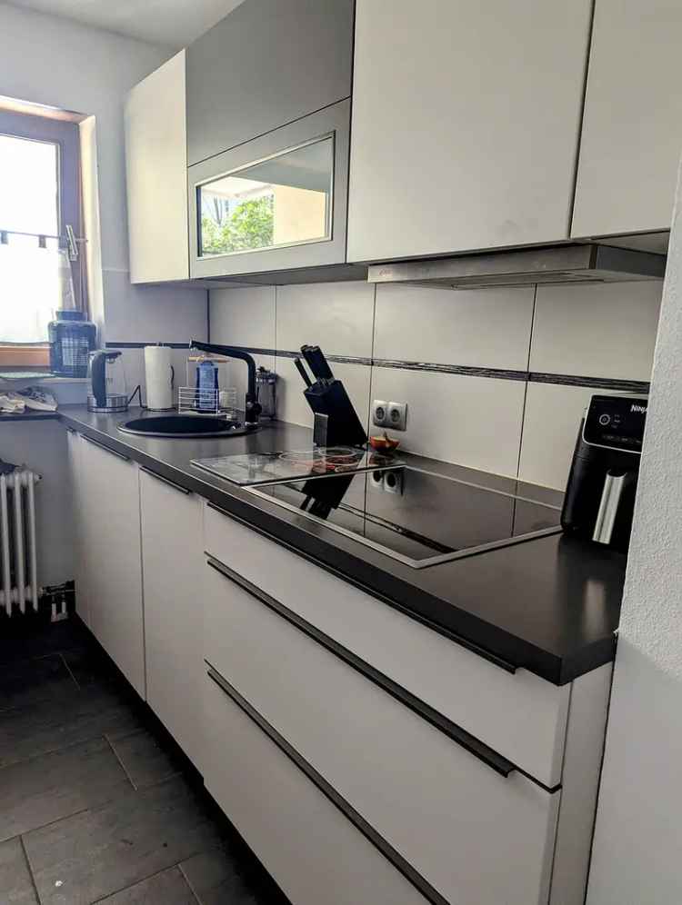 Schöne Ergeschosswohnung mit zwei Terrassen zu verkaufen