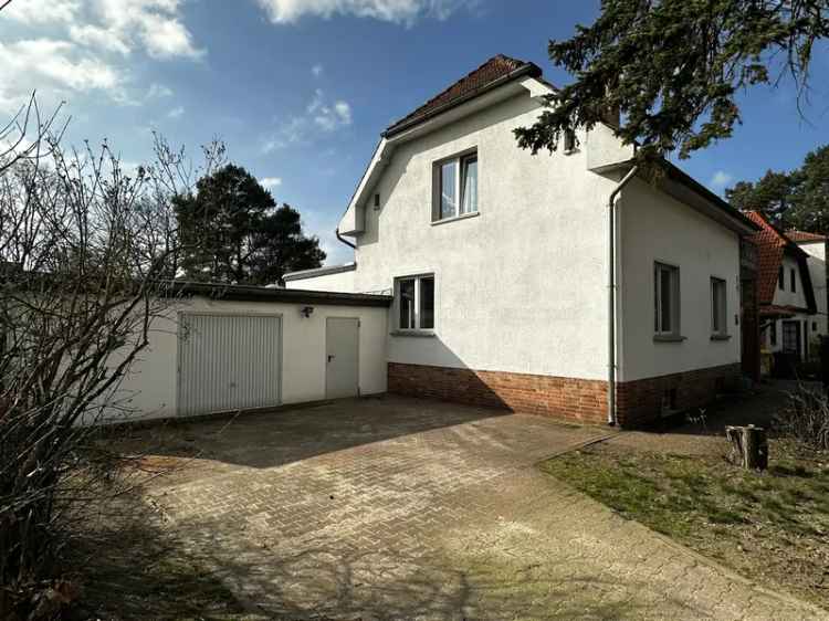 Einfamilienhaus Staaken Gro






tes Grundstück Garage