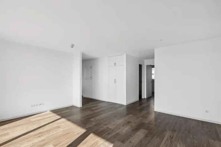 Luxus-Penthouse-Wohnung in Frankfurt Ostend mit großzügigen Grundrisse