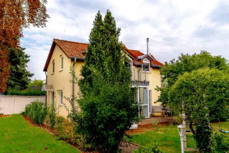 Charmantes Kleinod in DD-Briesnitz mit Garten und Carport - ideal für Paare oder kleine Familien!