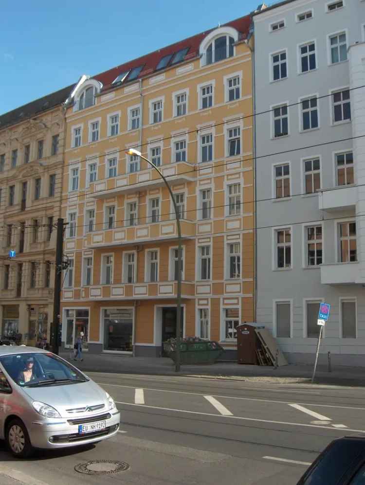 Stuckaltbau im Kastanienkiez mit Terrasse