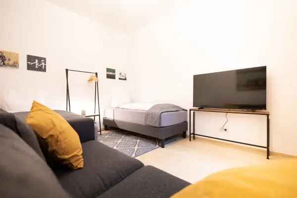 2-4 Personen Wohnung Halle Saale Altbau Modern SmartTV WLAN