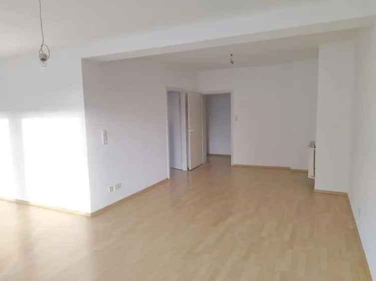 Moderne 4 Zimmer Wohnung mieten Nähe der Dreieichenhainer Altstadt