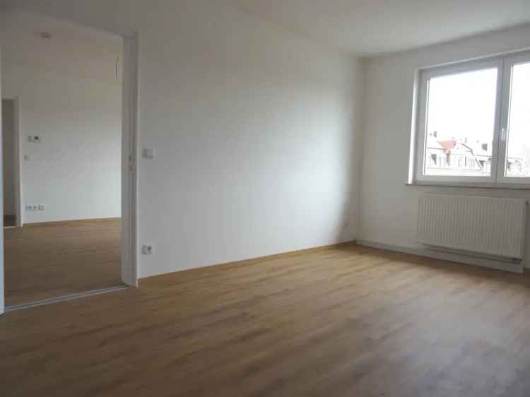 *schöne 2-Zimmer Wohnung in Nürnberg/St. Leonhard*