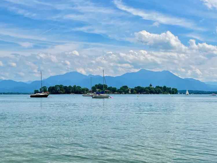 Exklusives Baugrundstück in Traumlage am Chiemsee – Perfekte Grundlage für Ihr Zuhause