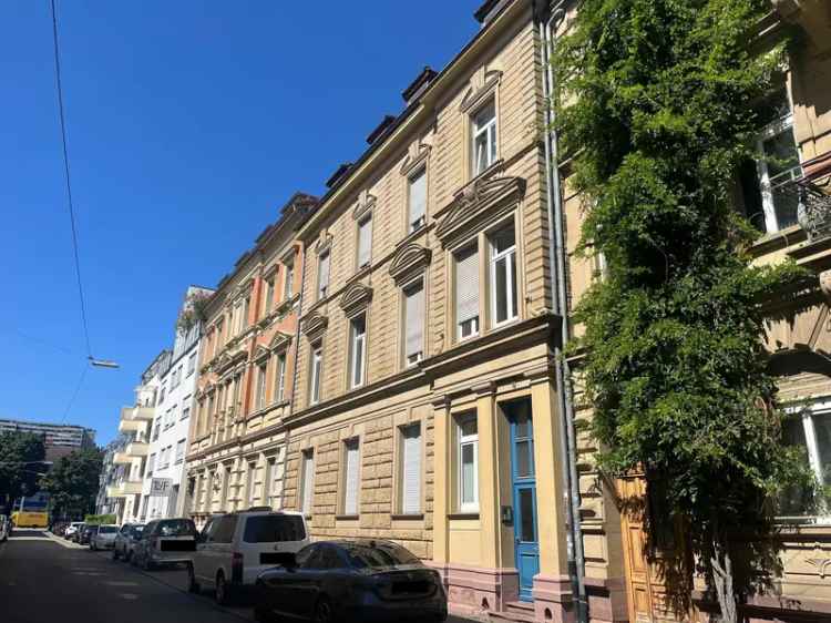 Innenstadt-West Charmante Sanierungswohnung in ruhiger Lage