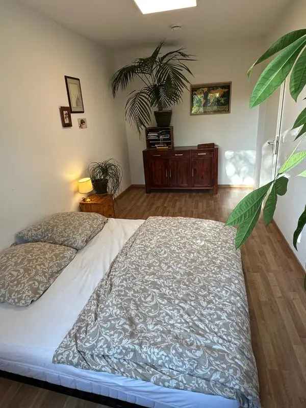 Mieten 2,5 Zimmer Wohnung in Mitte Berlin mit Balkon und Abstellraum