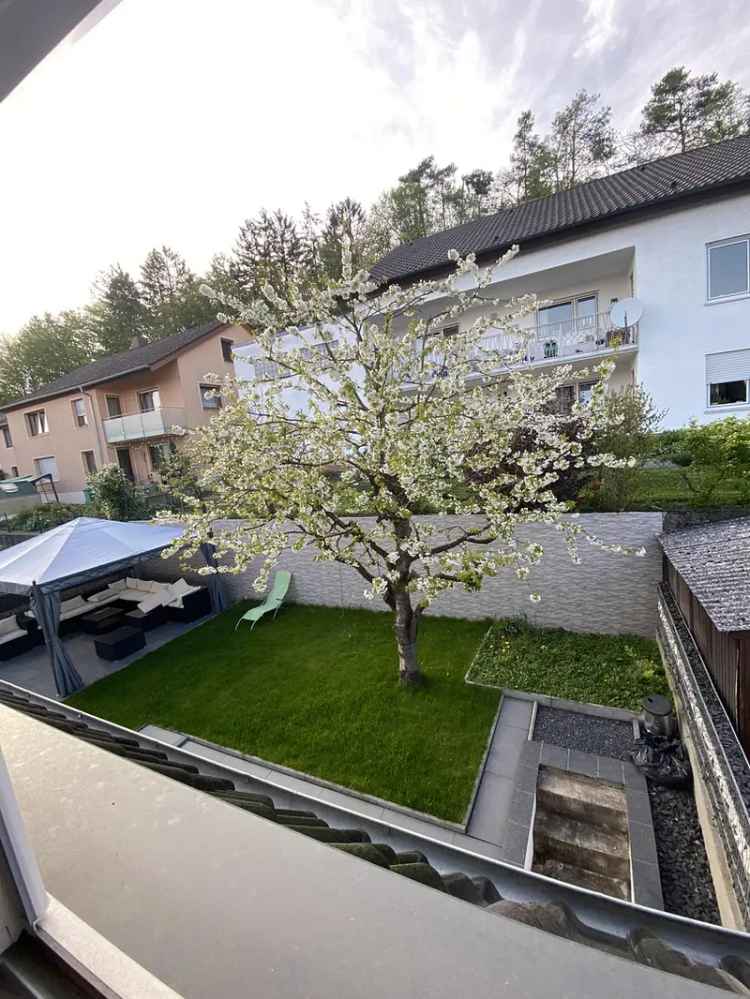 Mehrfamilienhaus in Elchingen mit Blick auf die Alpen