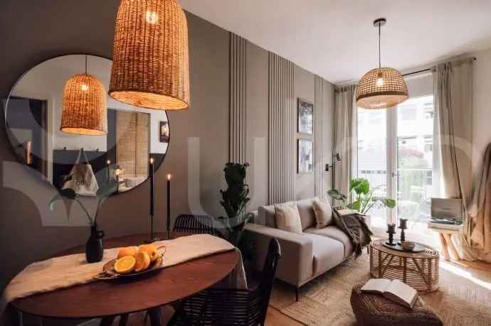CHAMBESHI – 2 rooms apartment with Balcony in Tiergarten (Berlin)