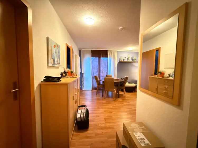 M".2blierte 2 Zimmer Wohnung Balkon Einbauk".2che Badewanne