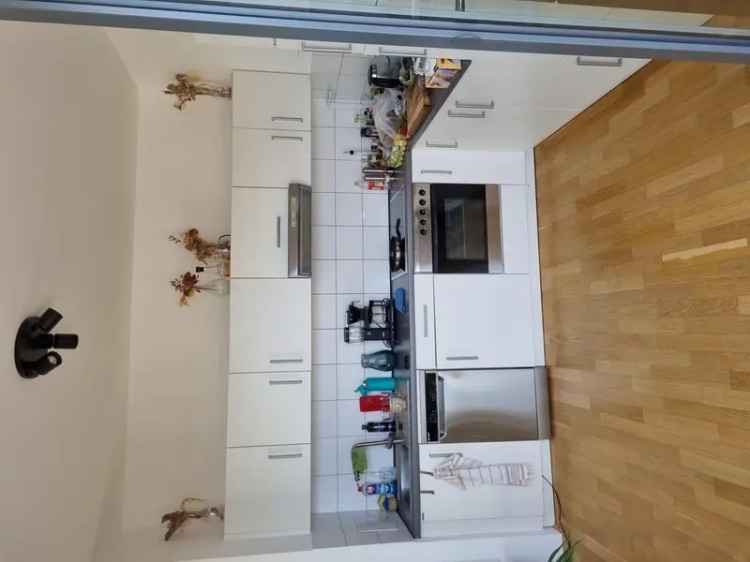 Mieten 3 Zimmer Wohnung in Hamburg mit Balkon und Dachgeschoss