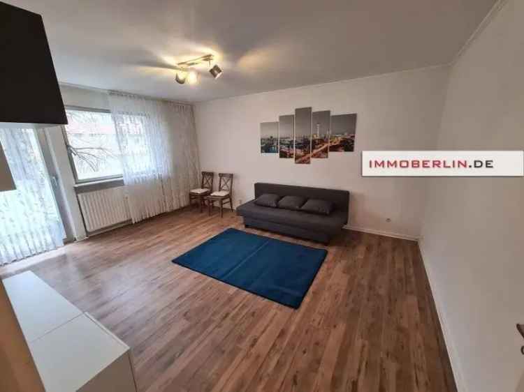 Charmante 2-Zimmer-Wohnung mit Sonnenbalkon nahe Kurt-Schumacher-Platz