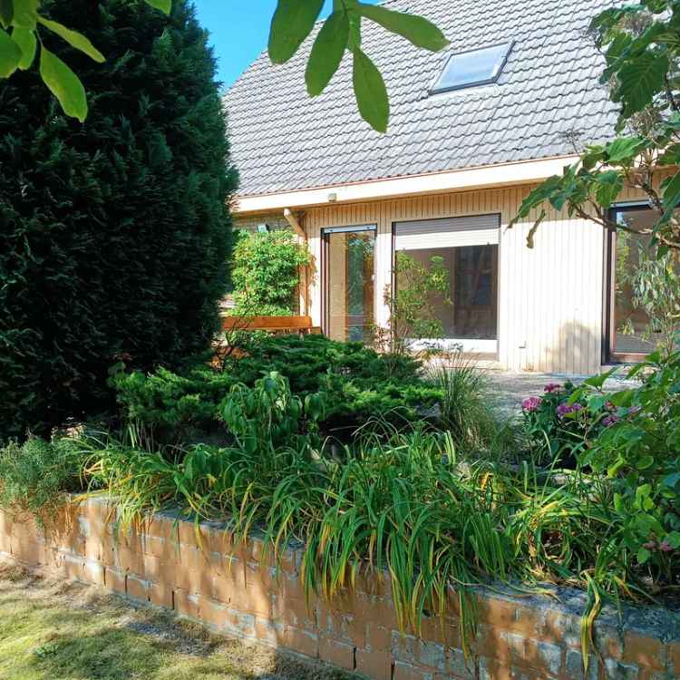 Mieten Einfamilienhaus in grüner Oase mit Garten und Einbauküche