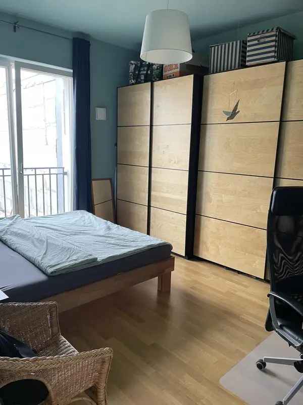 Mieten Neubauwohnung in Friedrichshain Berlin mit Balkon und Spielplatz