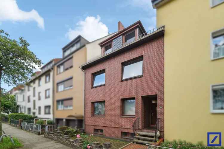 Mehrfamilienhaus mit großem Entwicklungspotenzial in Bremen