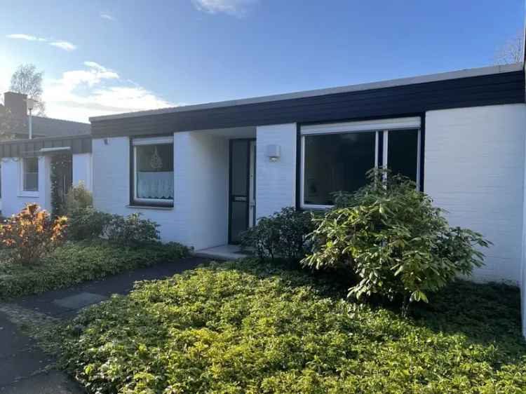 Bezugsfreier Reihen-Bungalow mit Patio und tollem Fernblick in schöner Halbhöhenlage Bonn-Oberkassel