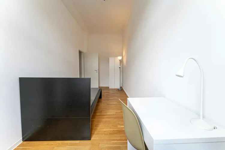 WG Zimmer Berlin Prenzlauer Berg Modern 68qm