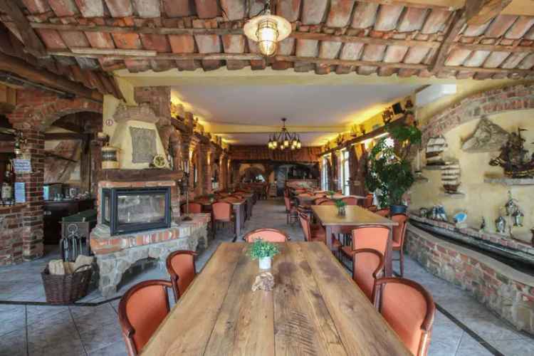 Aus 2004: Gewerbe & Wohnen vereint - Restaurant mit Wohnräumen in Meißen
