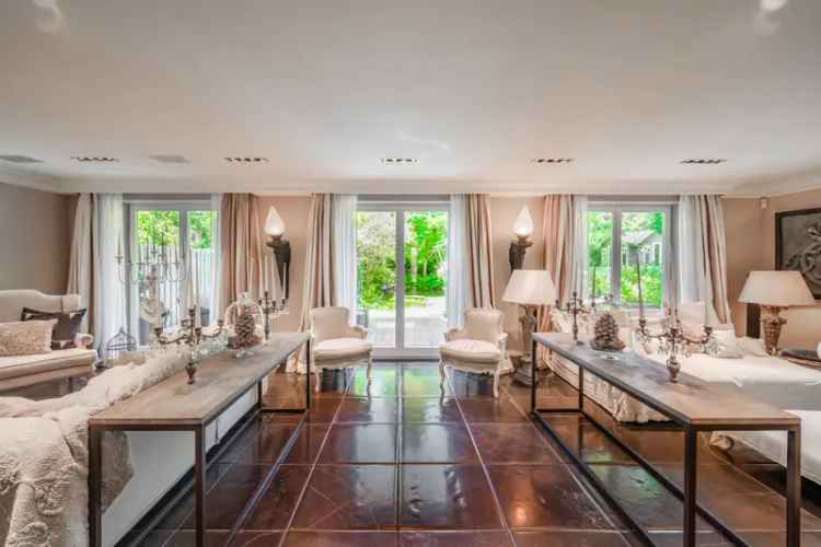 Einmaliges und luxuriöses Haus im Haus direkt am Biedersteiner Kanal in München-Nymphenburg