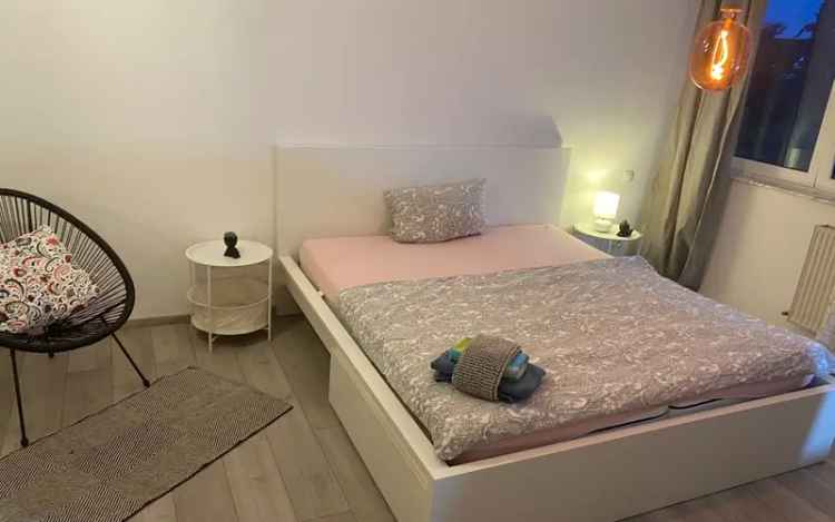 1-Zimmerwohnung mit Internet, TV, Küchenzeile, Du/WC, Waschmaschine, Trockner