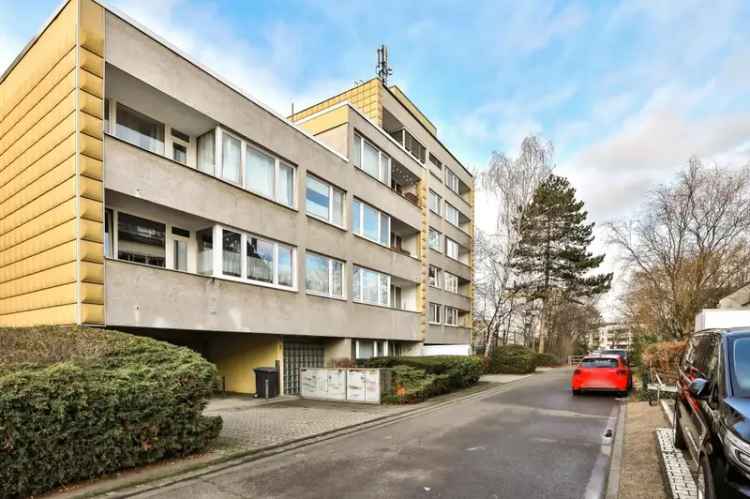 4 Zimmer Wohnung in Köln-Niehl mit Loggia zur Kapitalanlage