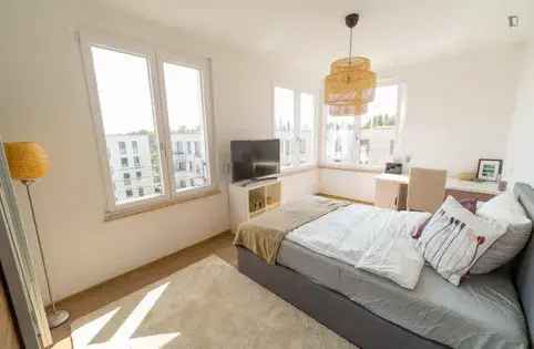 Wohnung (30.42 m²) zur Miete in Berlin (Klara-Franke-Straße 12, 10557 Berlin, Germany)