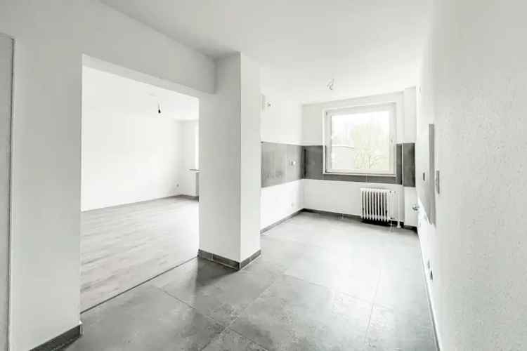 3,5 Zimmer –  renoviert – ruhige Lage – Balkon