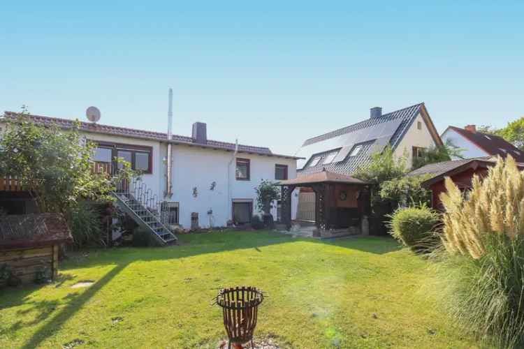 Ihr Eigenheim mit viel Platz für die ganze Familie und einem liebevoll angelegtem Garten in Schröck