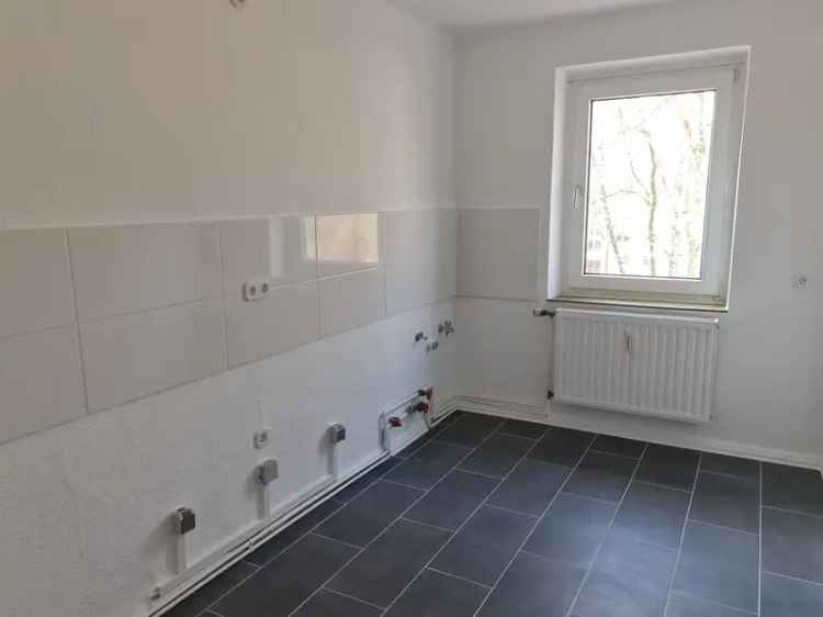 Renovierte 2-Zimmer-Wohnung im 3. Obergeschoss zu vermieten!