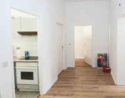 Wohnung (70.0 m²) zur Miete in Berlin (Ebereschen-Grundschule, Borkheider Straße, 12689 Berlin, Germany)