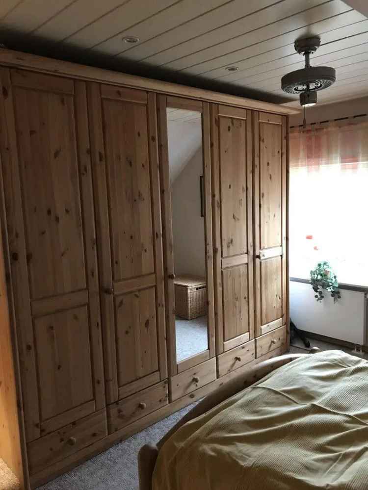 Wohnung möbliert