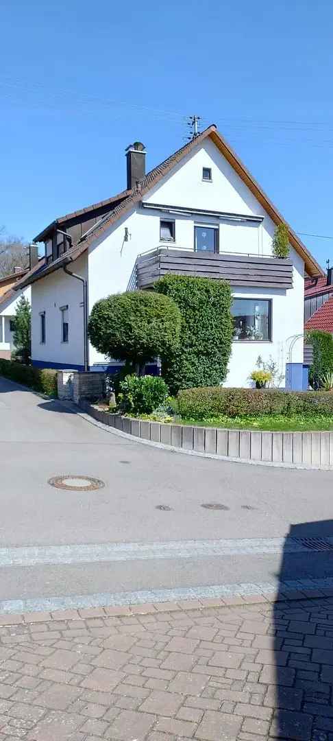 Einfamilienhaus mit schmucken Garten