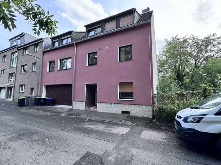 3-Familienhaus in Köln-Flittard mit Charme und Komfort