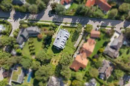 Grundstück in Top-Villenlage mit Mehrfamilienhaus oder Neubau von zwei bis drei Einfamilien-Villen