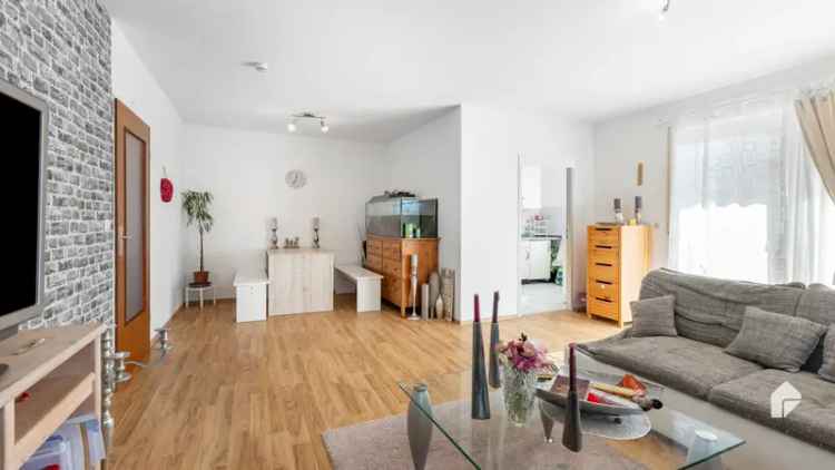 Helle 3-Zimmer-Wohnung mit Südbalkon und Tiefgaragenstellplatz in gefragter Lage von Lollar