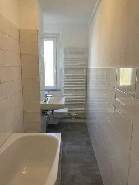 Sanierte 2 Zimmerwohnung mit Balkon sucht neuen Mieter!