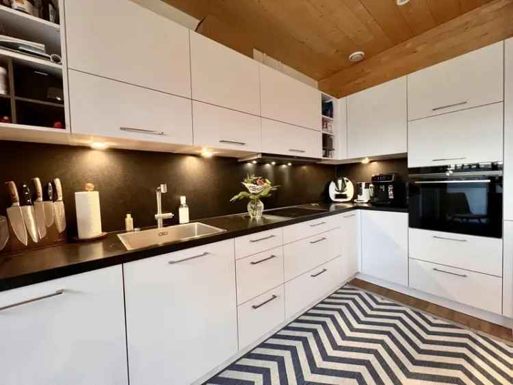 Von Privat: Familienfreundliches KfW40 Townhouse (ERH)