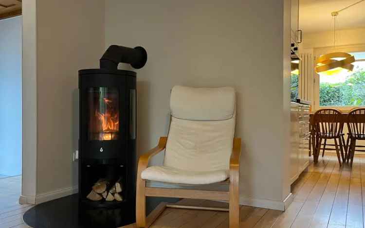 Einfamilienhaus mit TV, Wlan, 4 Schlafzimmer, 2 Bäder, Küche, Terrasse und Garten