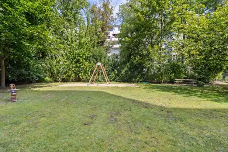 2 5 Zimmer Wohnung nahe Olivaer Platz mit Balkon und Garage