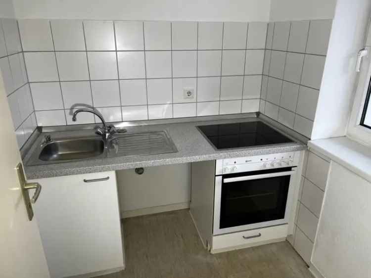 Gemütliche Singlewohnung mit Balkon im Erdgeschoss