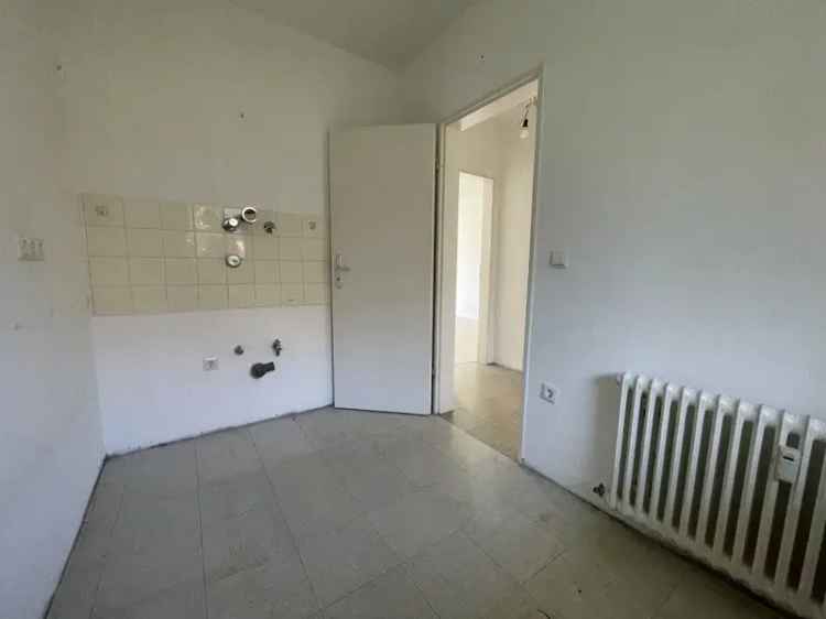 Seniorenwohnung frei! WBS erforderlich!