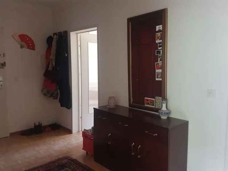 2-Zimmer-Wohnung mit Balkon in zentraler Lage