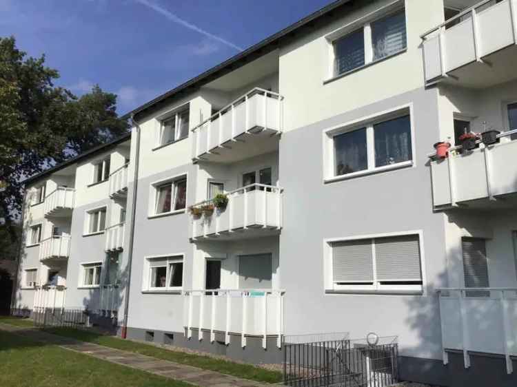 Geräumige 3-Zimmer-Wohnung mit Tageslichtbad und Balkon