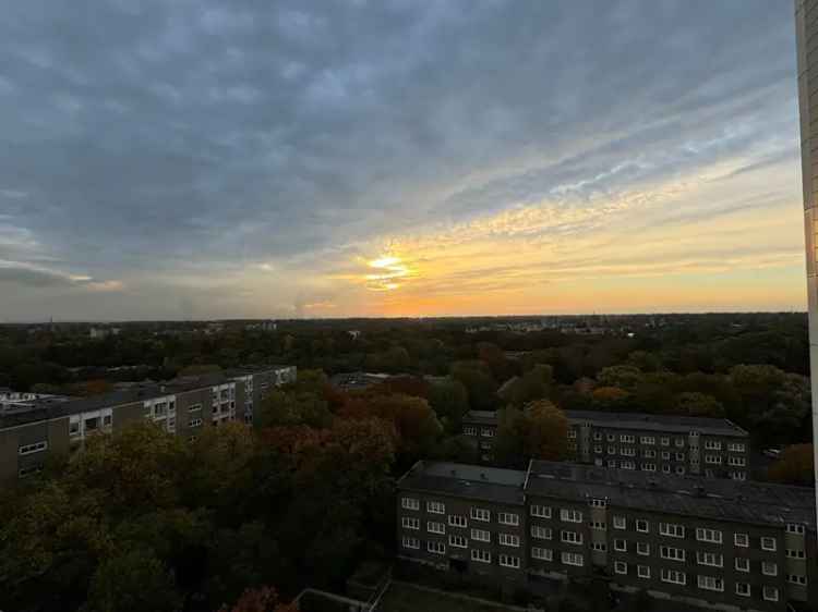 Kapitalanlage * Vermietete Zwei-Zimmerwohnung mit Weitblick* Balkon * TG Stellplatz * Aufzug * uvm.