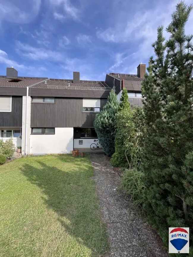 Erfüllen Sie sich Ihren Wohntraum! Reihenmittelhaus mit Garten und Balkon im schönen Sennfeld