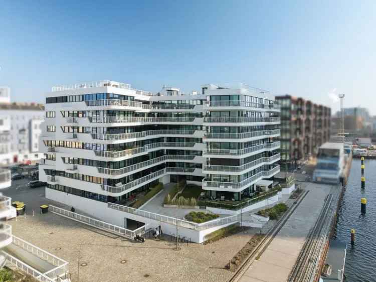 Luxus mit 4-Zimmern auf ca.140 qm, freier Spreeblick von großer Terrasse und Bootsanleger in Südlage