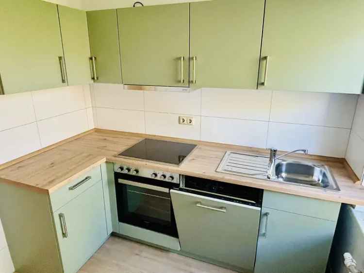 3-Zimmer-Wohnung, saniert, hell, mit Blick ins Grüne