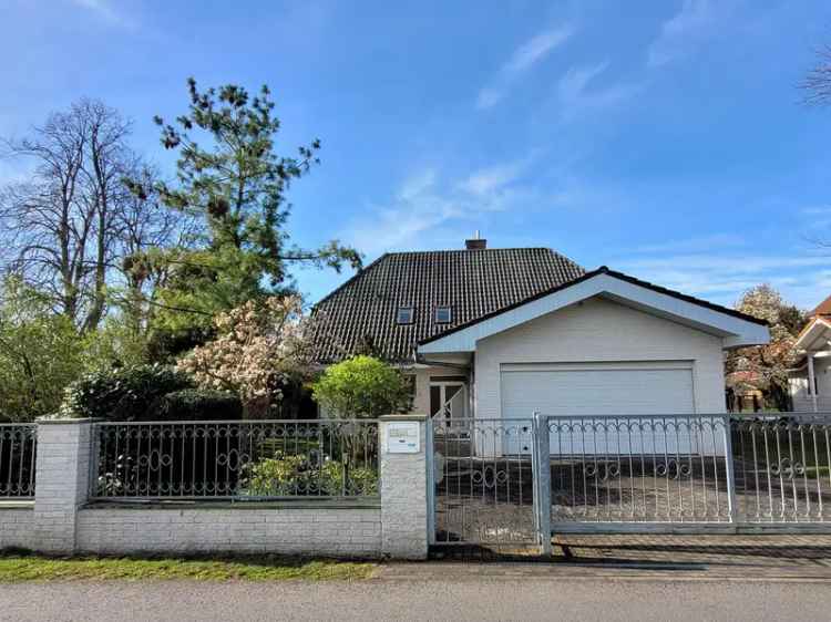 Provisionsfreies stattliches Architekten-Einfamilienhaus in gepflegter Wohnlage