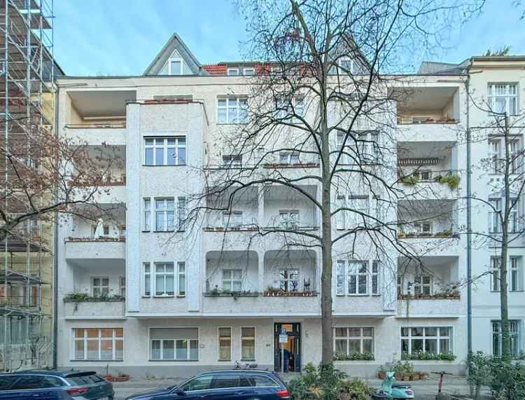 Bezugsfreie Dachgeschosswohnung mit 360°-Terrasse in Berlin-Wilmersdorf