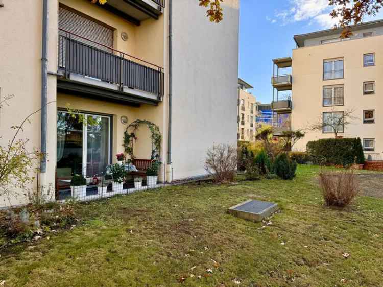 Direkt an den Elbwiesen! – Attraktives Single-Appartement mit Terrasse